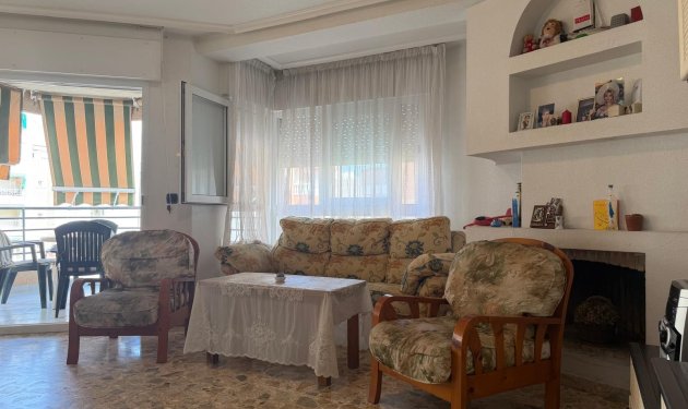 Resale - Apartamento - Torrevieja - Centro