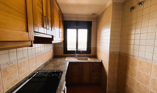 Odsprzedaż - Apartamento - Arenales del Sol