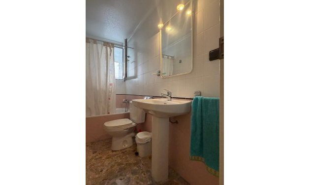 Resale - Apartamento - Torrevieja - Centro