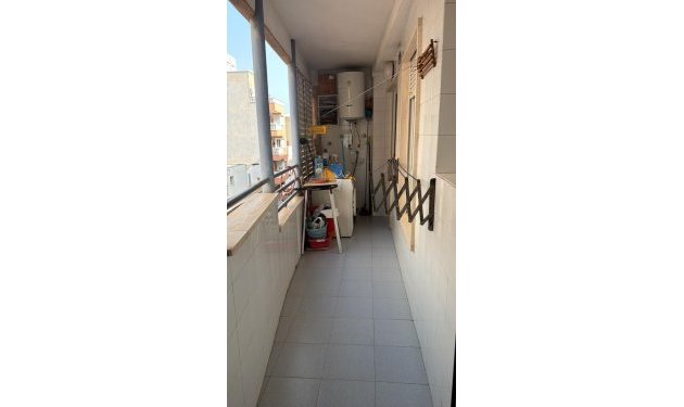 Resale - Apartamento - Torrevieja - Centro