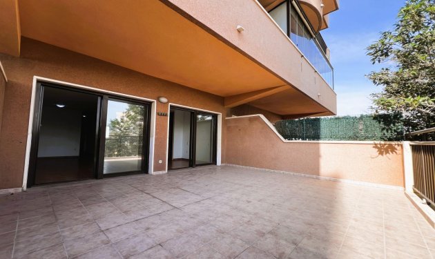 Odsprzedaż - Apartamento - Arenales del Sol