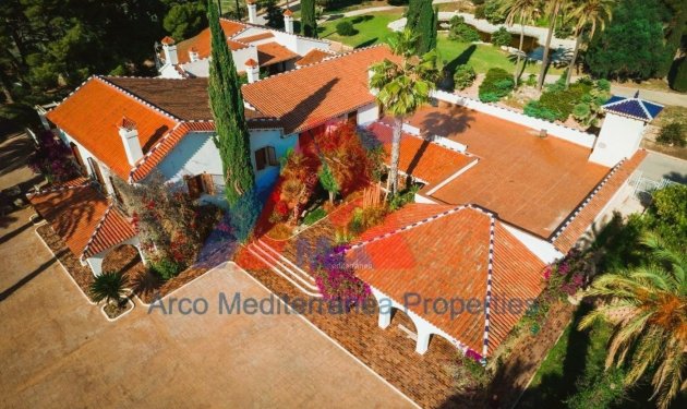 Resale - Finca rústica - Novelda - SERRETA