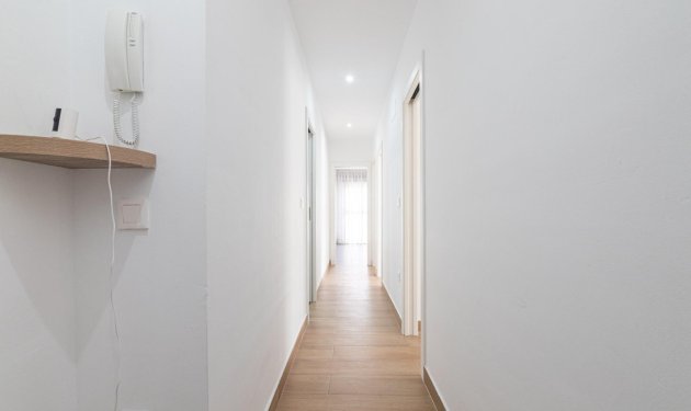 Resale - Apartamento - Elche - Altabix