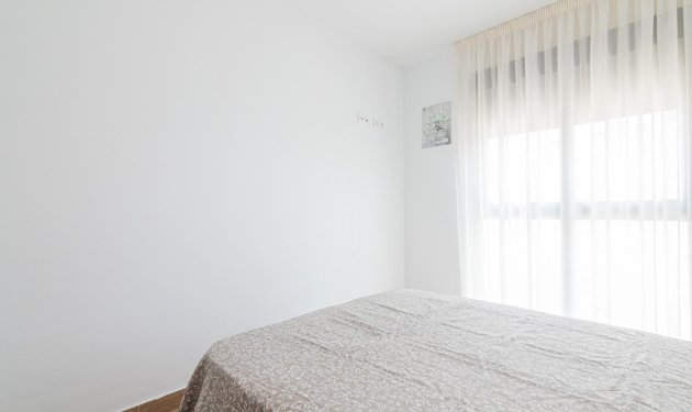 Resale - Apartamento - Elche - Altabix