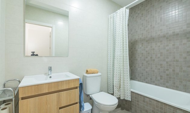 Resale - Apartamento - Elche - Altabix