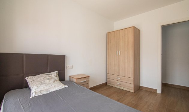 Resale - Apartamento - Elche - Altabix