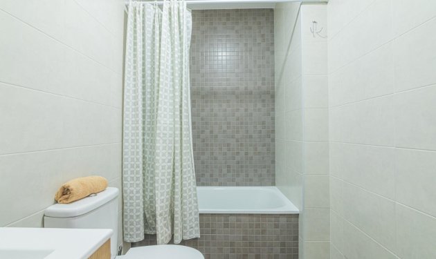 Resale - Apartamento - Elche - Altabix