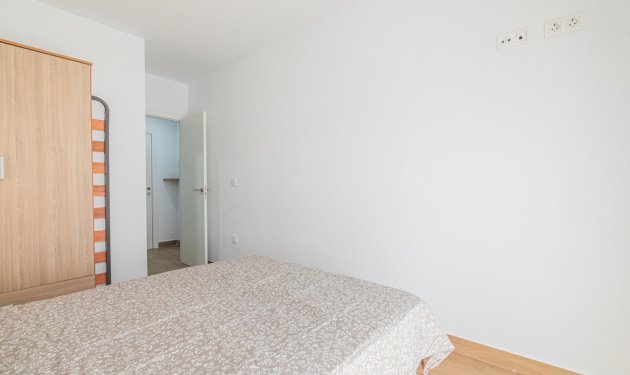 Resale - Apartamento - Elche - Altabix