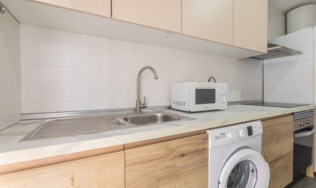 Resale - Apartamento - Elche - Altabix