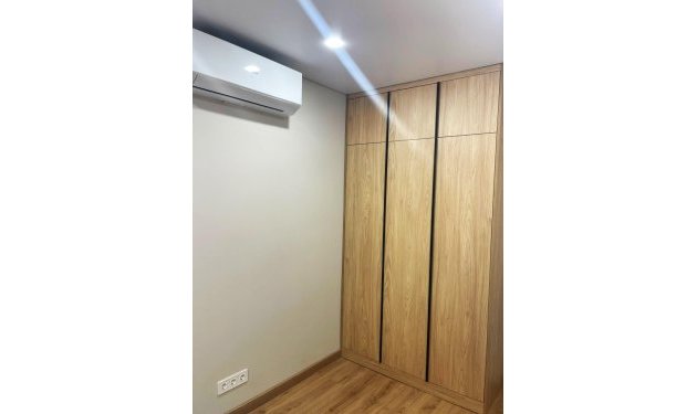 Resale - Bungalow - Torrevieja - Playa de los Naufragos