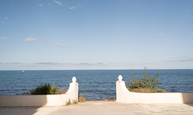 Resale - Bungalow - Torrevieja - Playa de los Naufragos