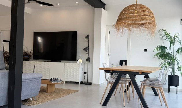 Resale - Chalet - Elche Pedanías - Alzabares