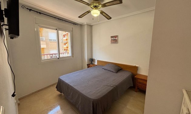 Resale - Apartamento - Torrevieja - Centro