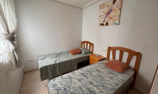 Resale - Apartamento - Torrevieja - Centro