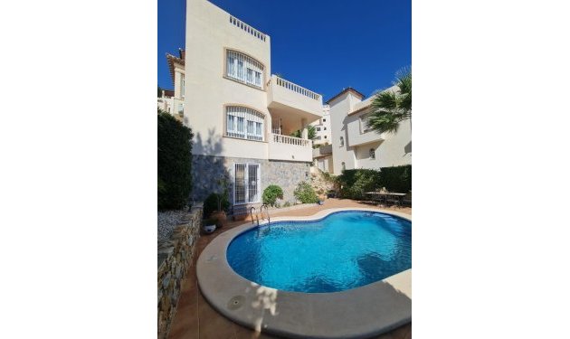 Resale - Chalet - Orihuela Costa - Campos de Golf