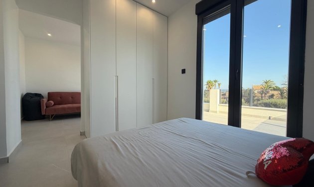 Resale - Chalet - Elche Pedanías - Alzabares