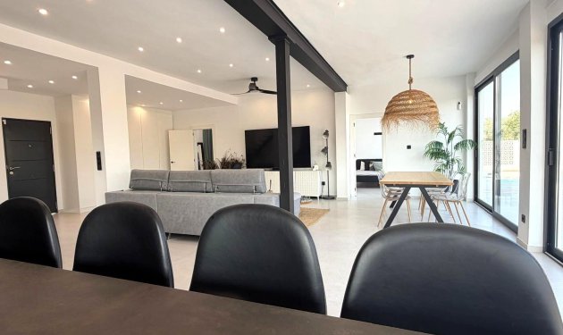 Resale - Chalet - Elche Pedanías - Alzabares