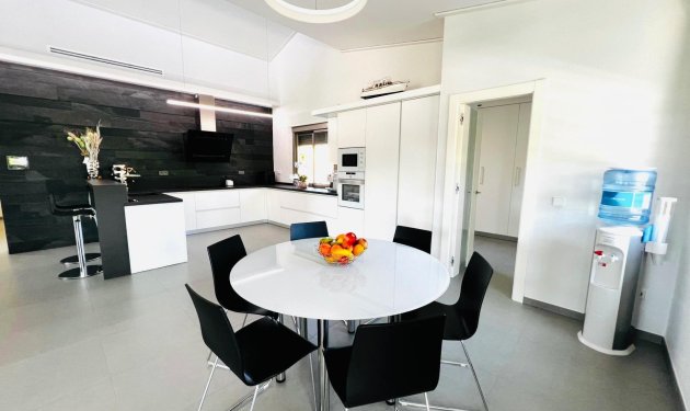 Long Term Rental - Chalet - Elche Pedanías - Matola