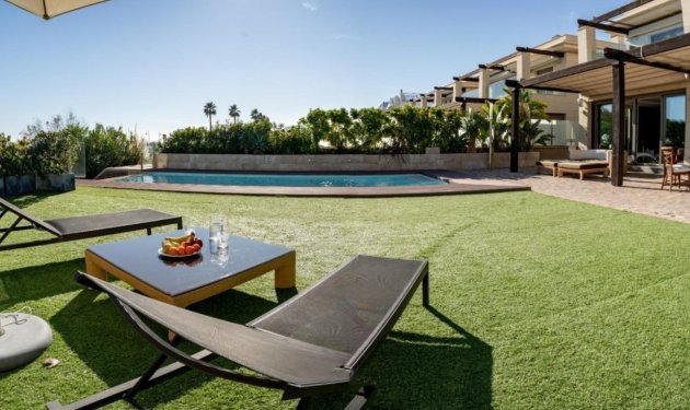 Long Term Rental - Chalet - Arenales del Sol - Zona paseo maritimo