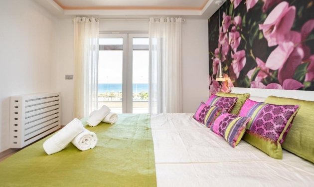 Long Term Rental - Chalet - Arenales del Sol - Zona paseo maritimo