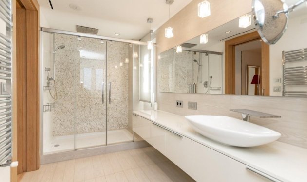 Long Term Rental - Chalet - Arenales del Sol - Zona paseo maritimo