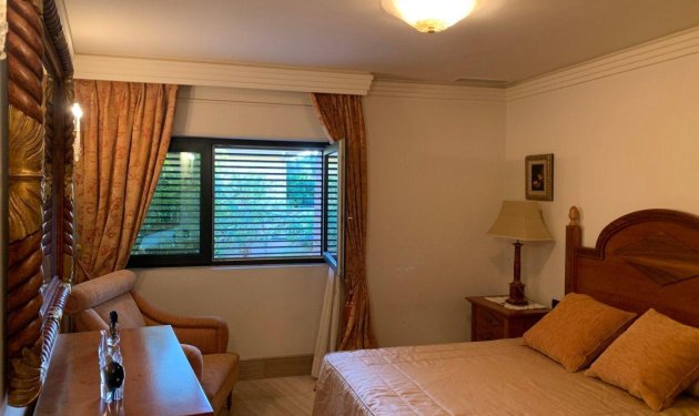 Resale - Chalet - Alicante - Playa San Juan
