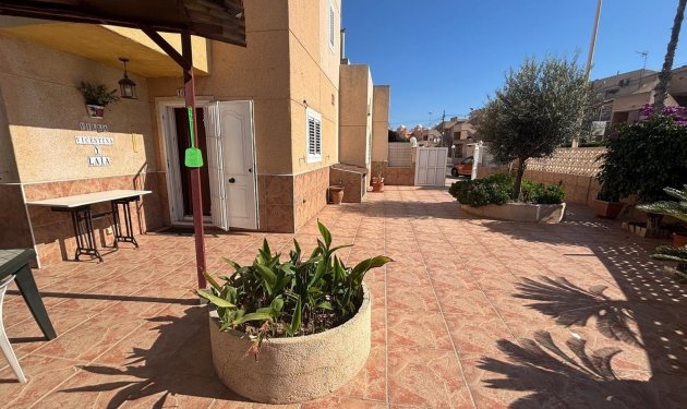 Resale - Casa Tipo Dúplex - Torrevieja - Los Frutales