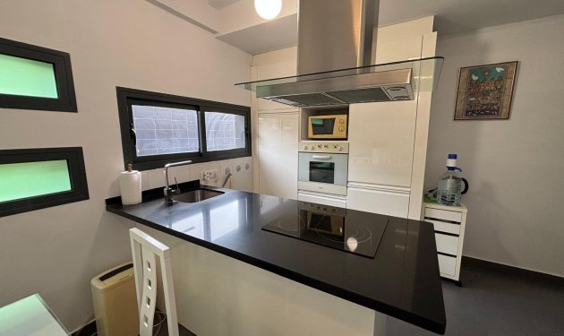 Herverkoop - Herenhuis - Torrevieja - torrevieja