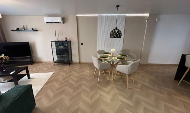 Odsprzedaż - Apartamento - Torrevieja - torrevieja