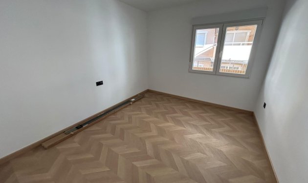 Odsprzedaż - Apartamento - Torrevieja - torrevieja