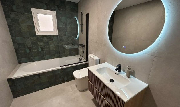 Odsprzedaż - Apartamento - Torrevieja - torrevieja