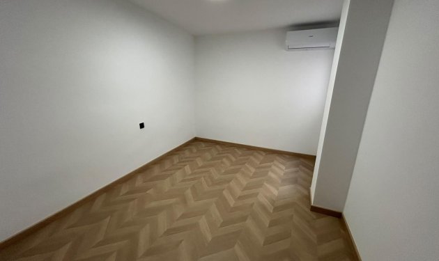 Odsprzedaż - Apartamento - Torrevieja - torrevieja