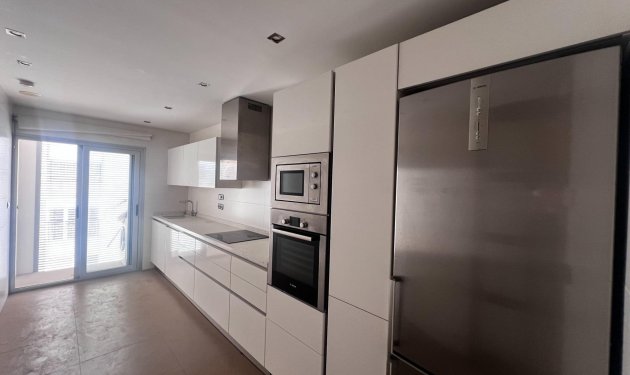 Resale - Piso - Elche - Asilo - Pisos Azules