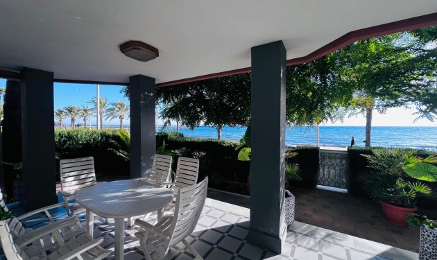 Resale - Chalet - Santa Pola - Santiago bernabeu