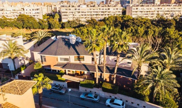 Resale - Chalet - Alicante - Playa de San Juan
