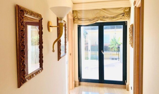 Resale - Chalet - Alicante - Playa de San Juan