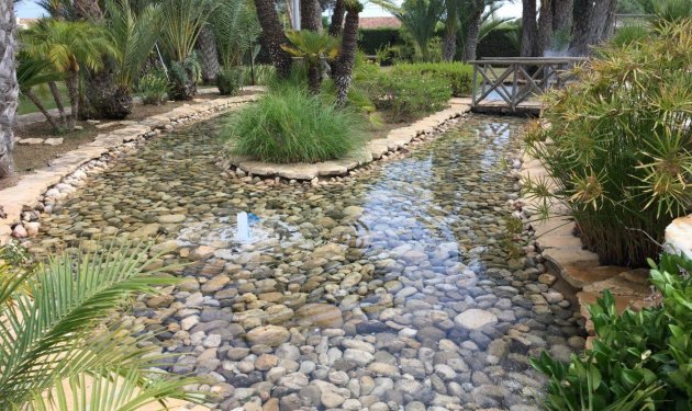 Resale - Chalet - Valverde (Alicante) - Valverde