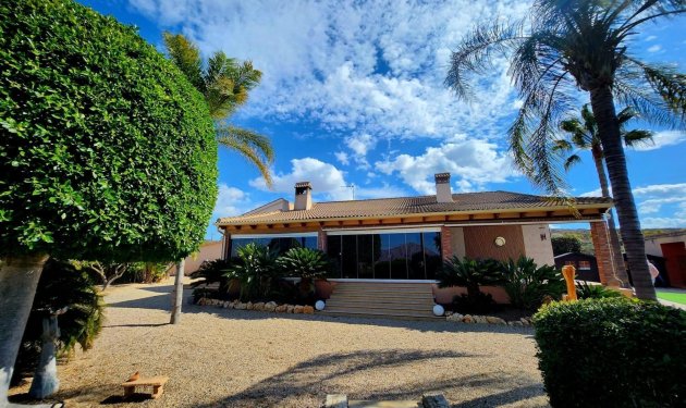 Resale - Chalet - Jacarilla