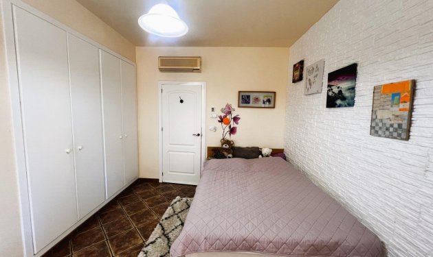 Resale - Chalet - Jacarilla