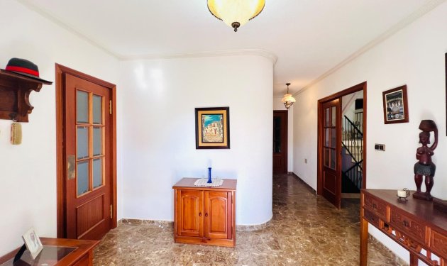 Resale - Chalet - Elche Pedanías - La Hoya-Daimes-El Derramador