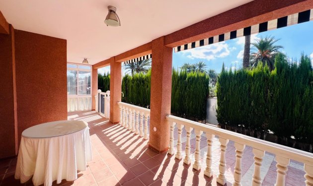 Resale - Chalet - Elche Pedanías - La Hoya-Daimes-El Derramador