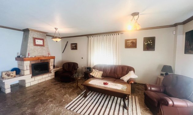 Resale - Chalet - Elche Pedanías - La Hoya-Daimes-El Derramador