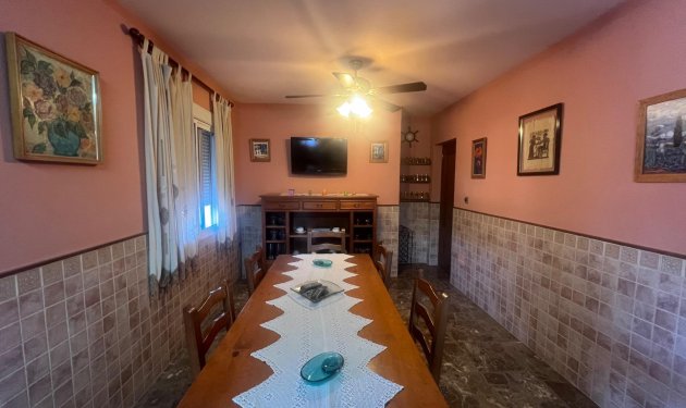 Resale - Chalet - Elche Pedanías - La Hoya-Daimes-El Derramador