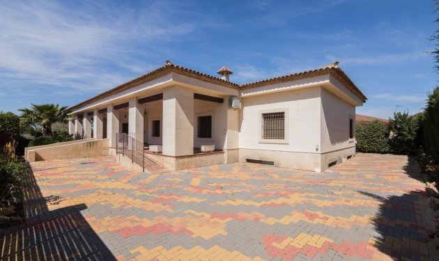 Resale - Chalet - Elche Pedanías - Valverde