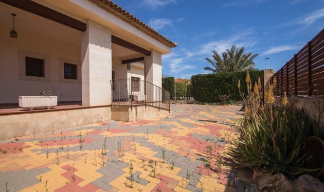 Resale - Chalet - Elche Pedanías - Valverde