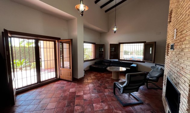 Resale - Chalet - Elche Pedanías - Valverde