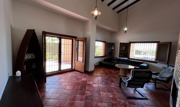 Resale - Chalet - Elche Pedanías - Valverde