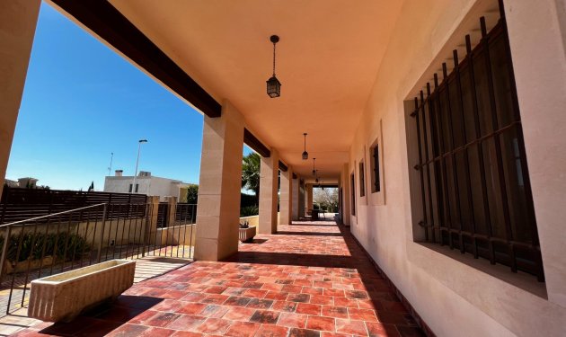 Resale - Chalet - Elche Pedanías - Valverde