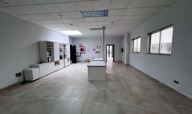 Long Term Rental - Nave industrial - Elche Pedanías - Jubalcoi-Saladas