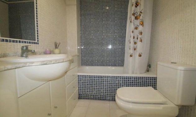 Resale - Apartament - Torrevieja - Pueblo